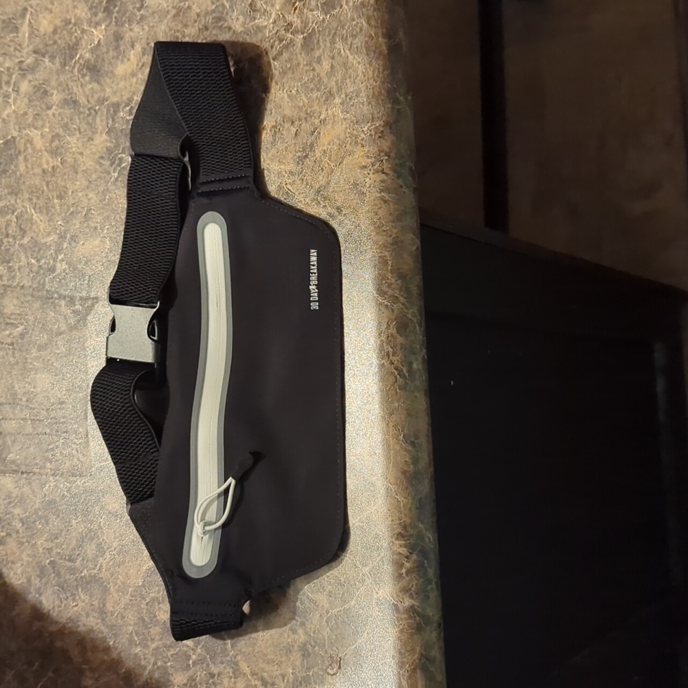 Running/walking pouch
